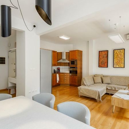 Brand-New Modern Flat In Heart Of City Saloniki Zewnętrze zdjęcie
