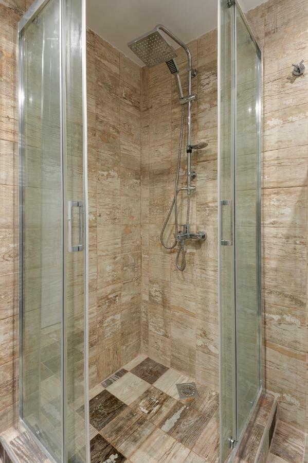 Brand-New Modern Flat In Heart Of City Saloniki Zewnętrze zdjęcie
